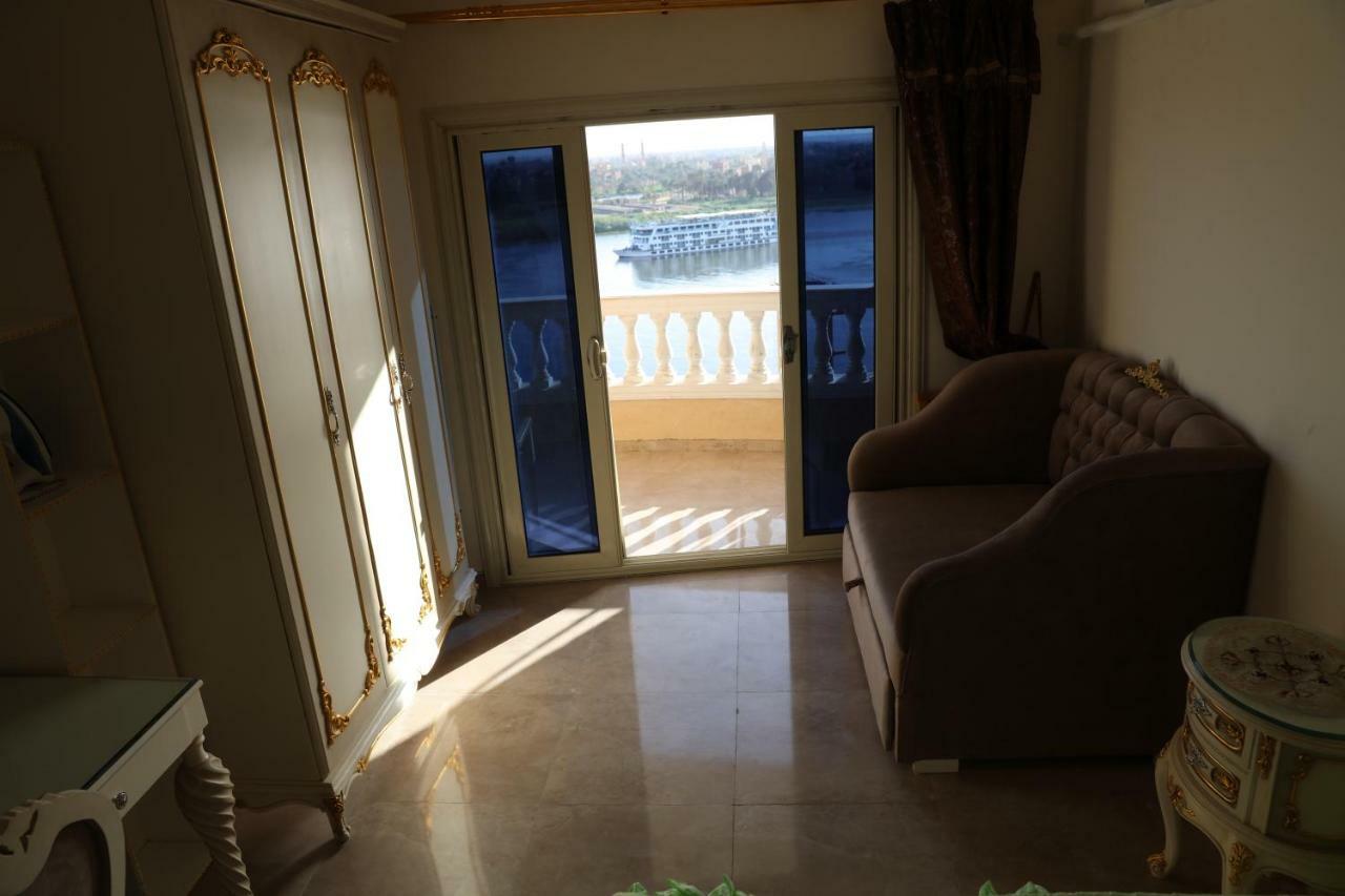 Maadi, Direct Nile River View From All Rooms Kaherah Luaran gambar